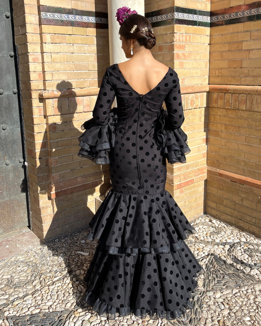 Traje de flamenca volantes color negro
