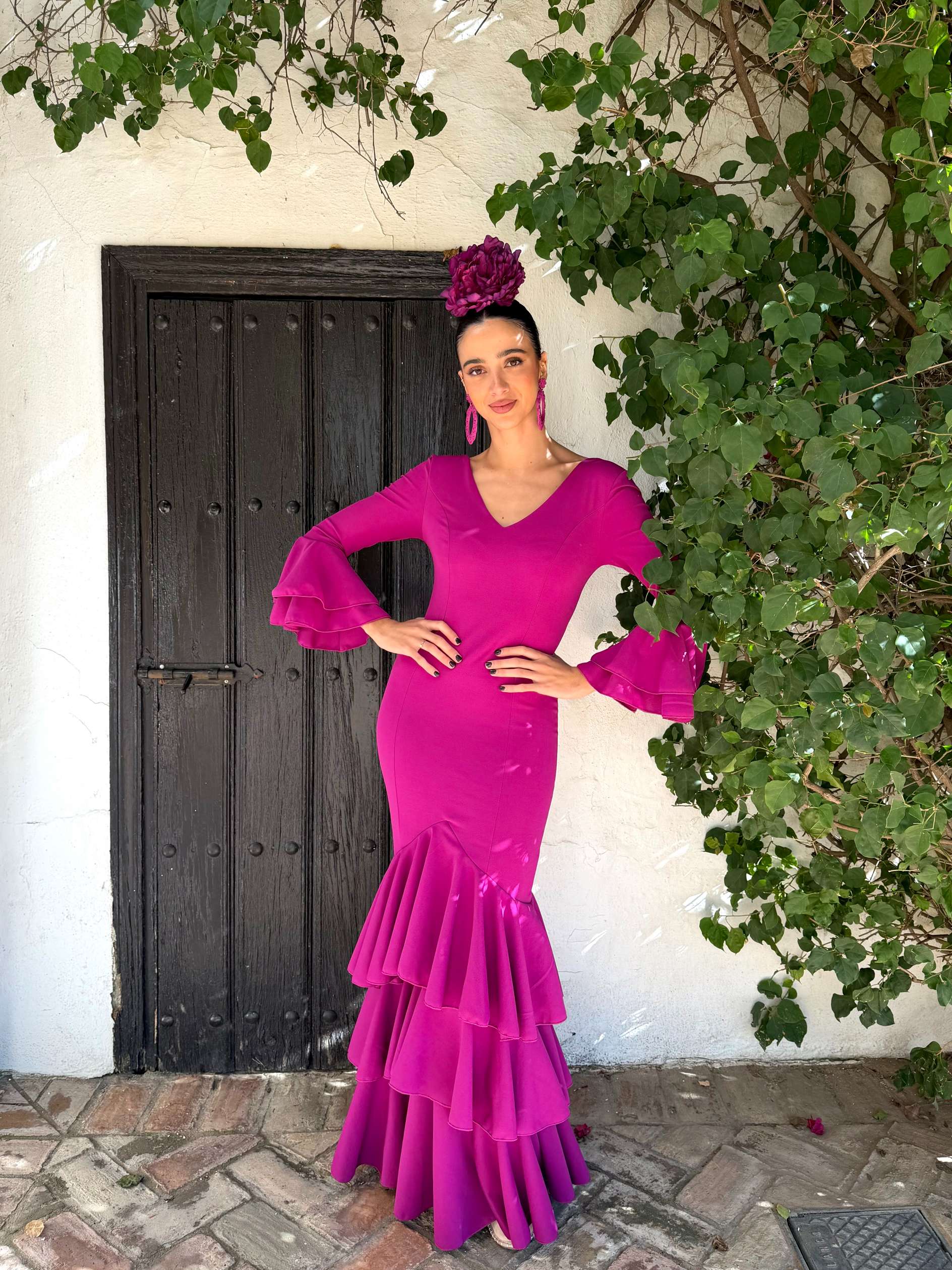 Traje económico buganvilla volantes 