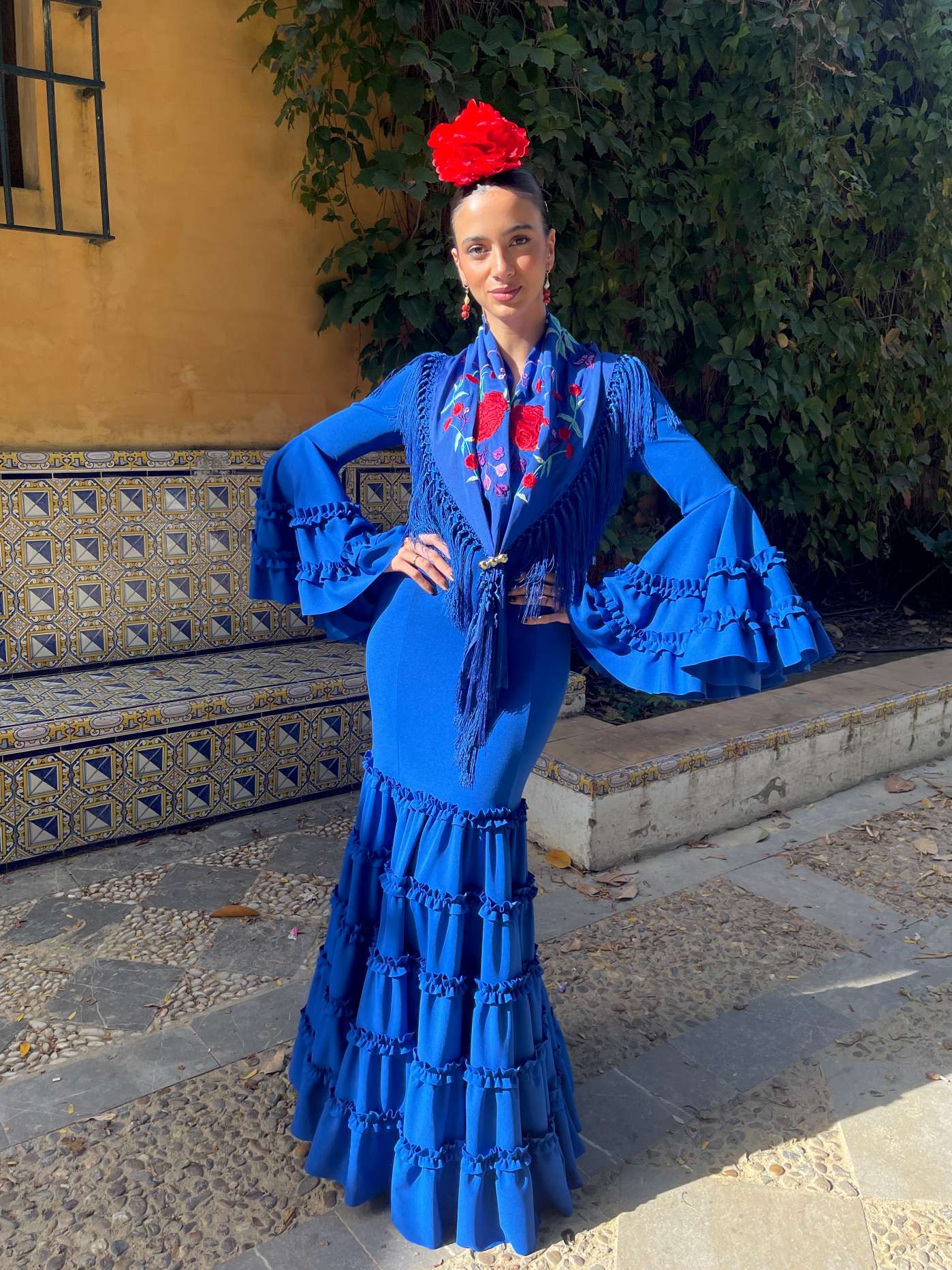Traje de flamenca canastero económico azul eléctrico