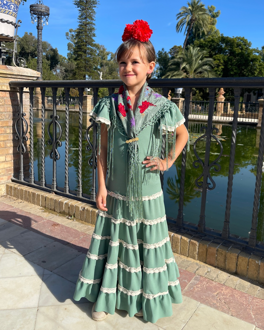 Traje de flamenca niña canastero jabonoso adorno de encaje