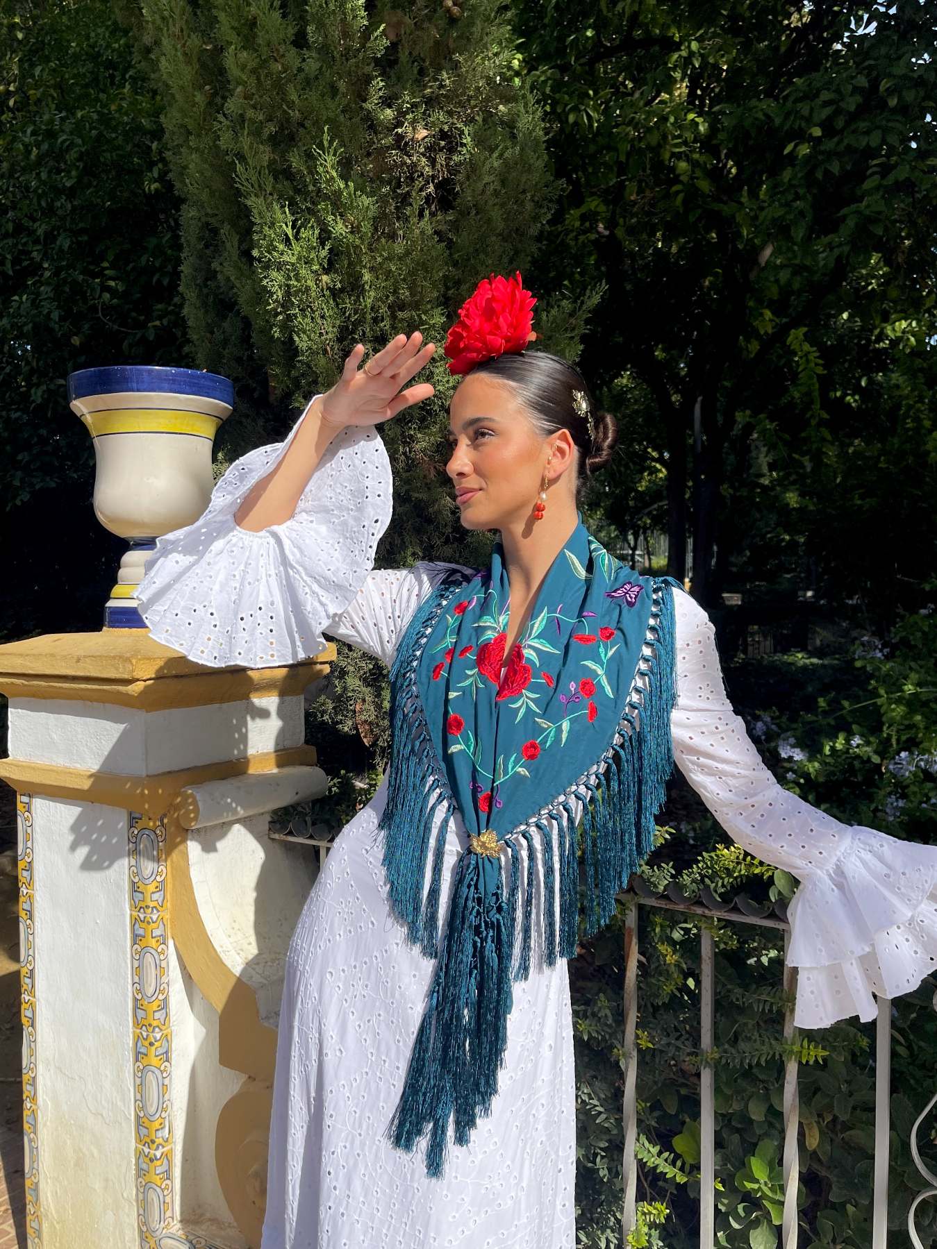 mantoncillo de flamenca petróleo flecado en seda