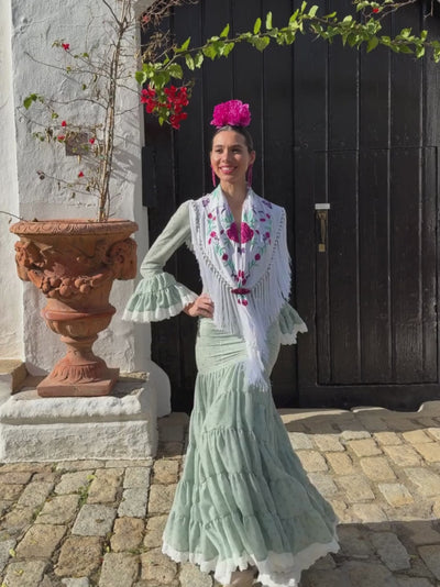 traje de flamenca verde estilo canastero