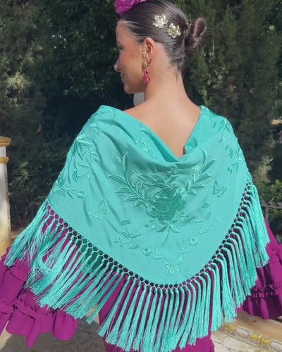 mantoncillo de flamenca flecado de seda aguamarina monocolor