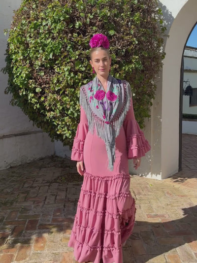 traje de flamenca rosa maquillaje low cost