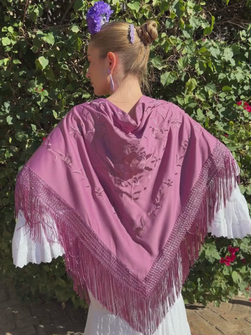 Mantón Bordado Malva Monocolor