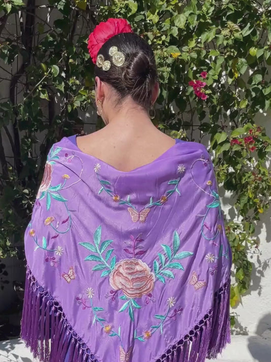 Mantoncillo 'Koralti' flecado en seda Malva con Flores Rosas
