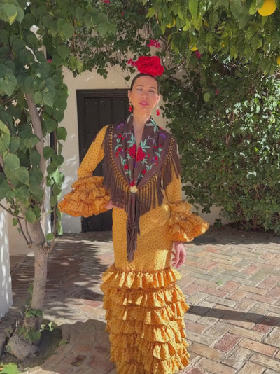 traje de flamenca mostaza de lunares