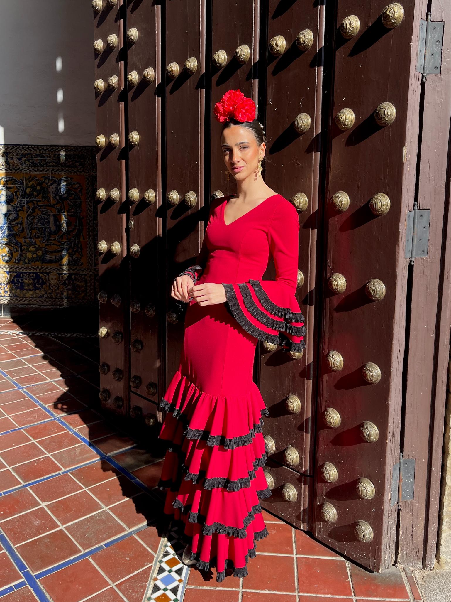 Traje de flamenca cuatro volantes adorno ribete SPECIAL PRICE