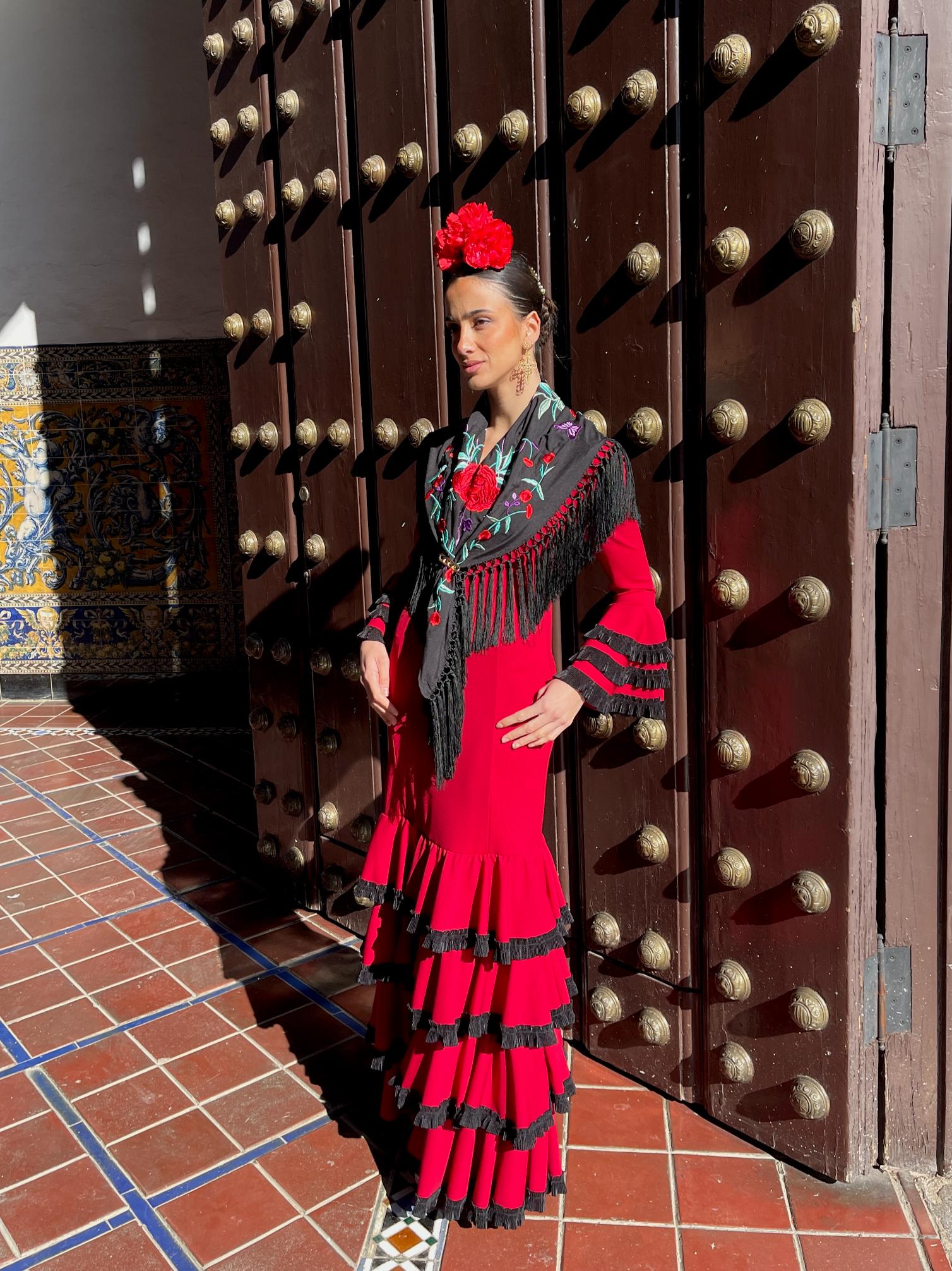Traje de flamenca cuatro volantes adorno ribete SPECIAL PRICE