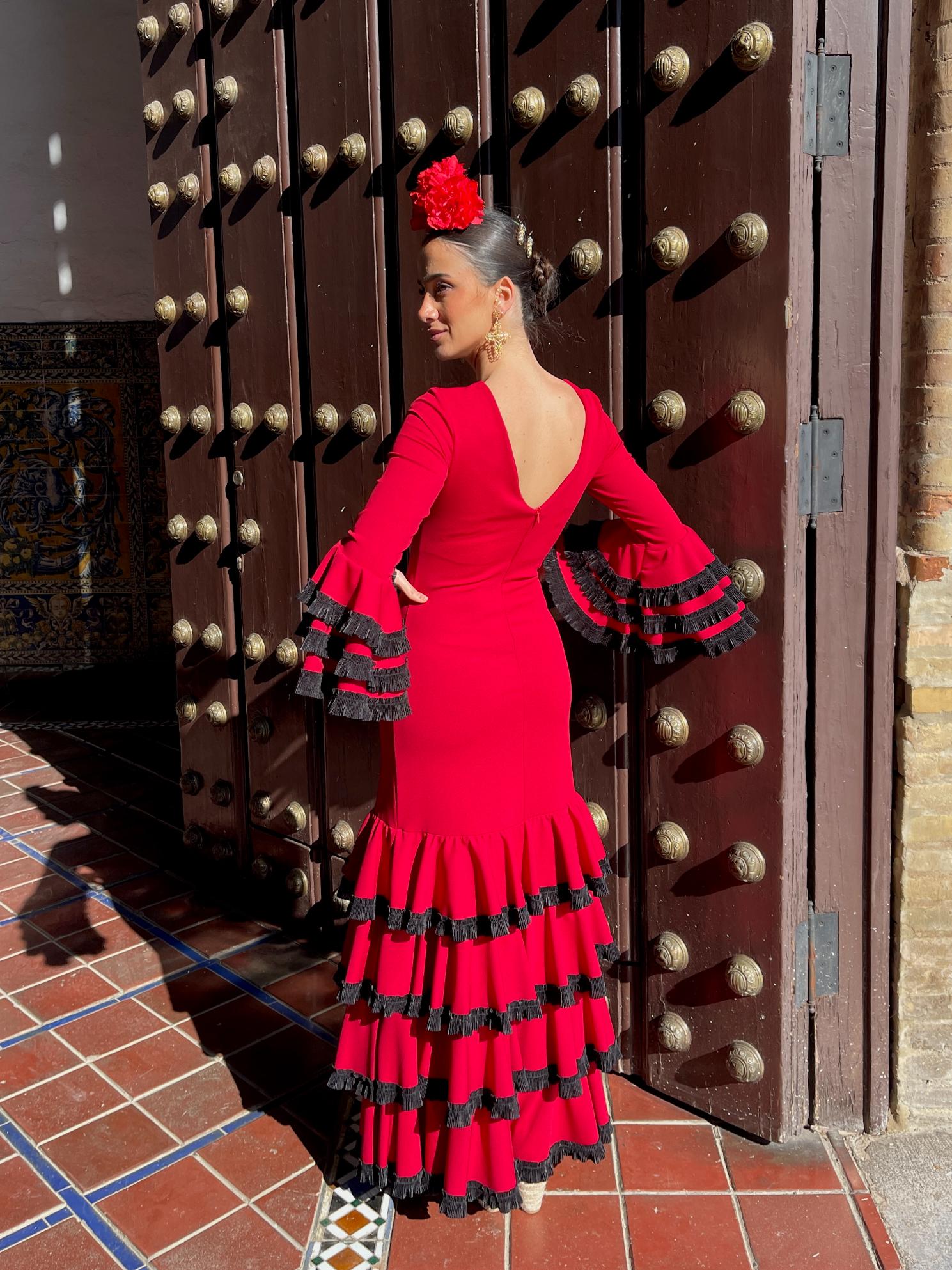 Traje de flamenca cuatro volantes adorno ribete SPECIAL PRICE